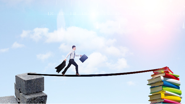 领秀教育：学历提升真的不重要？